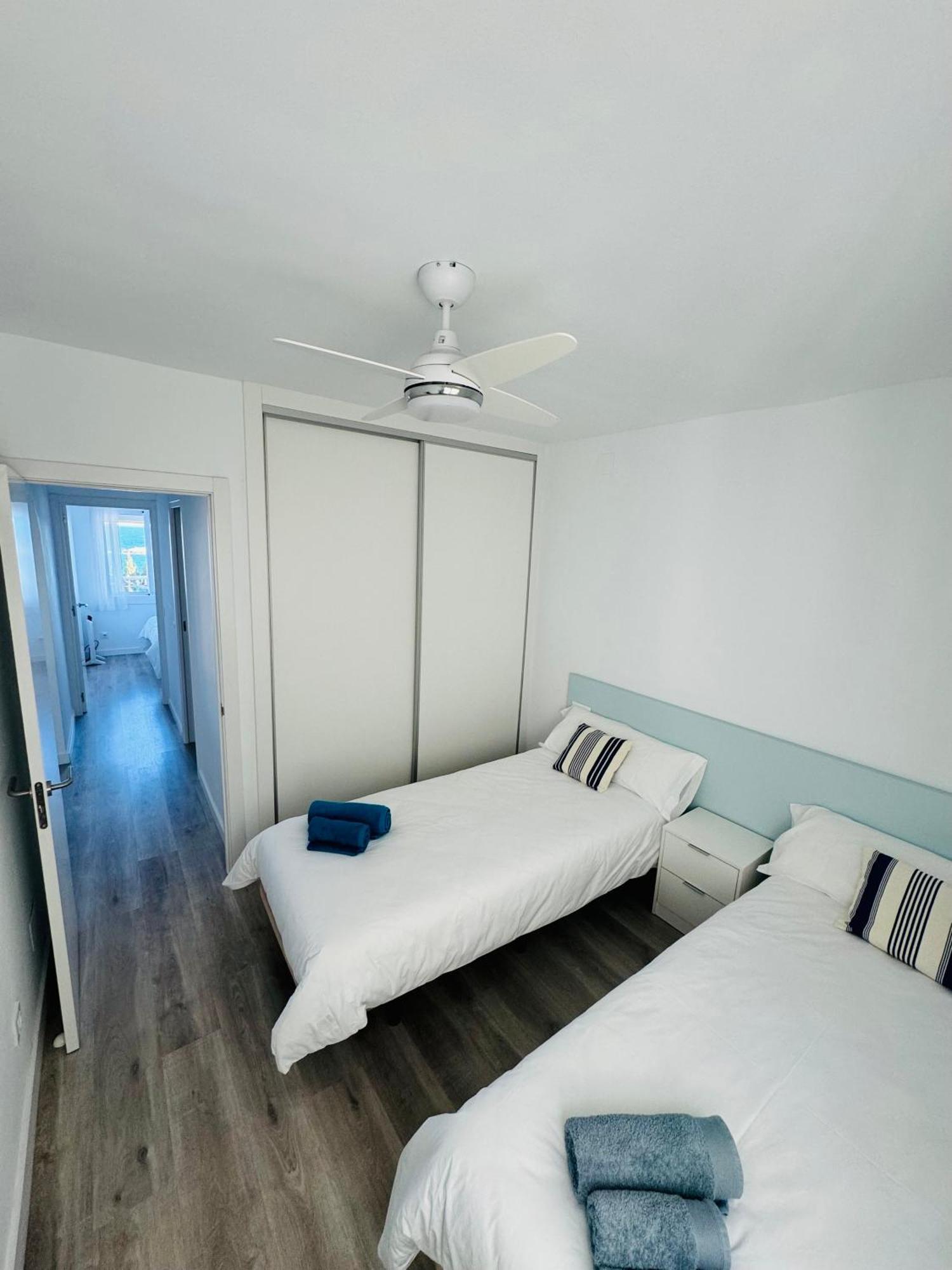 로지즈 Apartamento Canyelles Playa 아파트 외부 사진